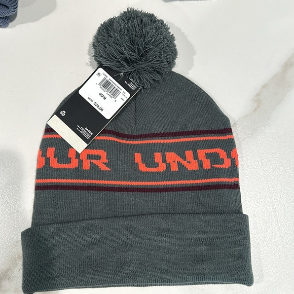 Under Armour
UA Men's Halftime Pom Beanie - Beanies - Picture 2 of 3